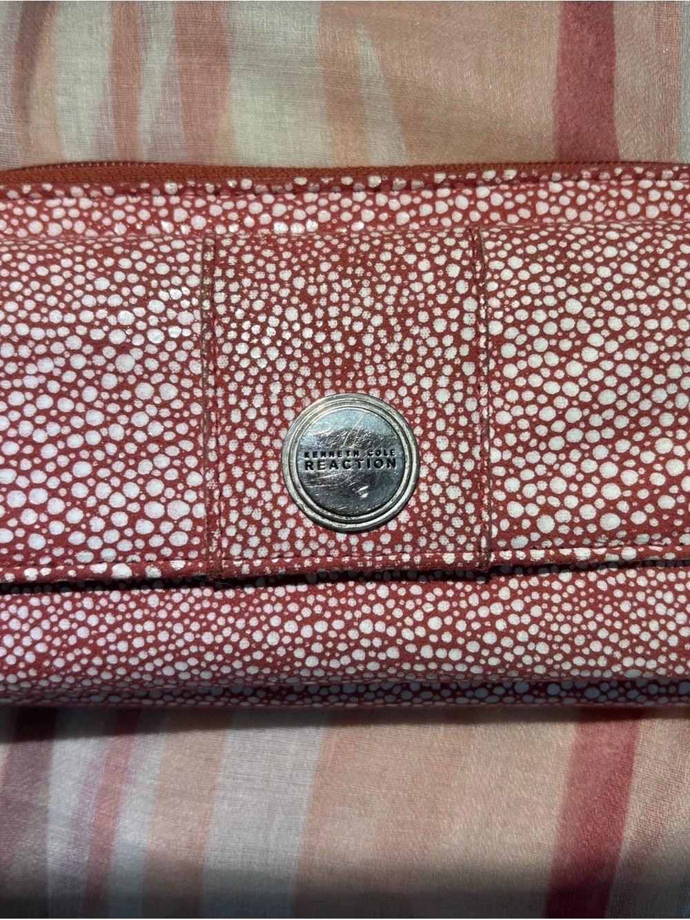 Kenneth Cole Reaction Coral Pink Pebbled Snap Wallet